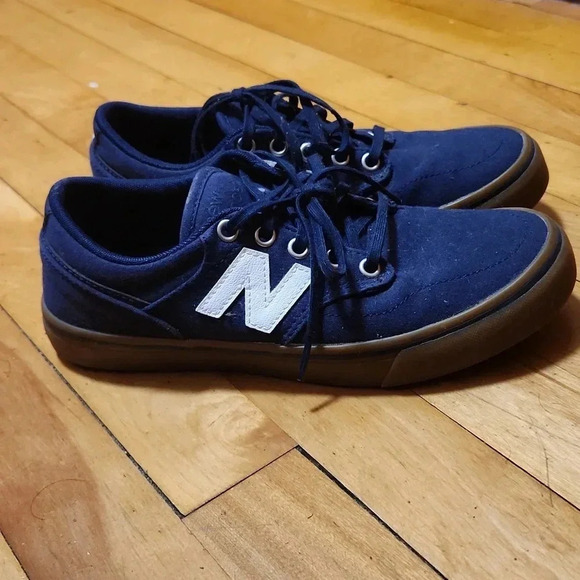 New Balance Navy Blue Sneakers - Picture 4 of 8